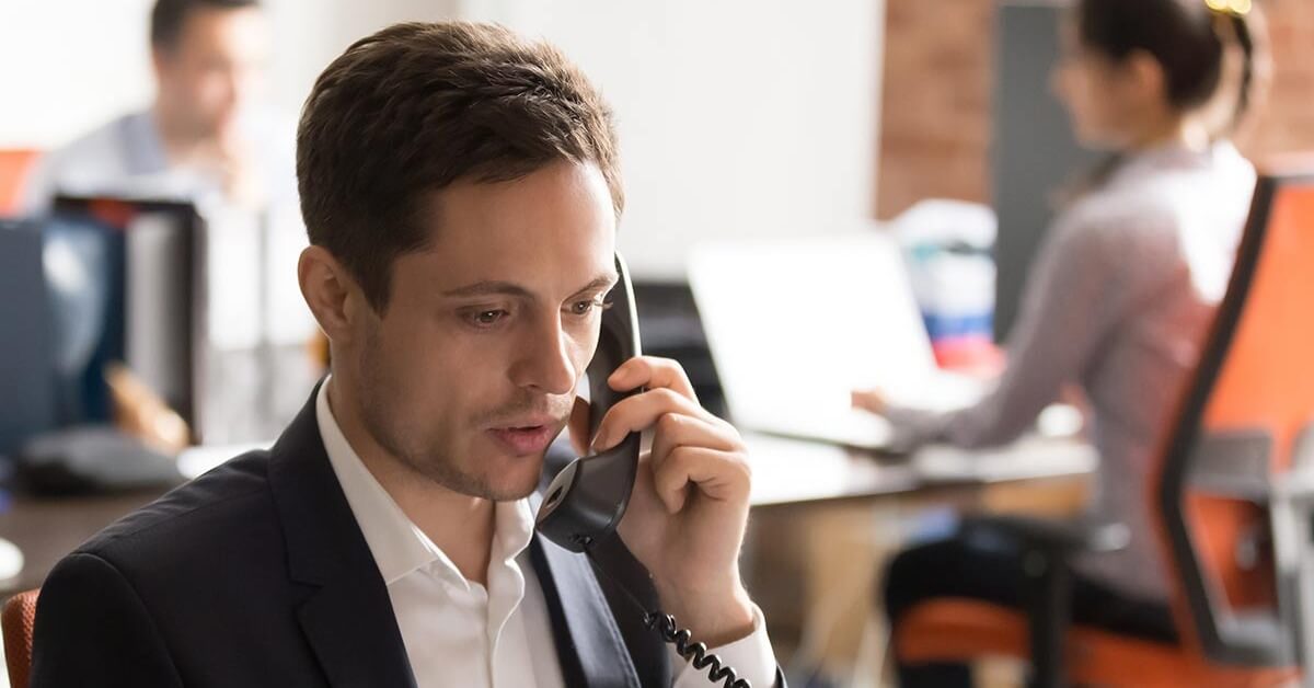 How To Buy The Best Virtual Receptionist Services thumbnail
