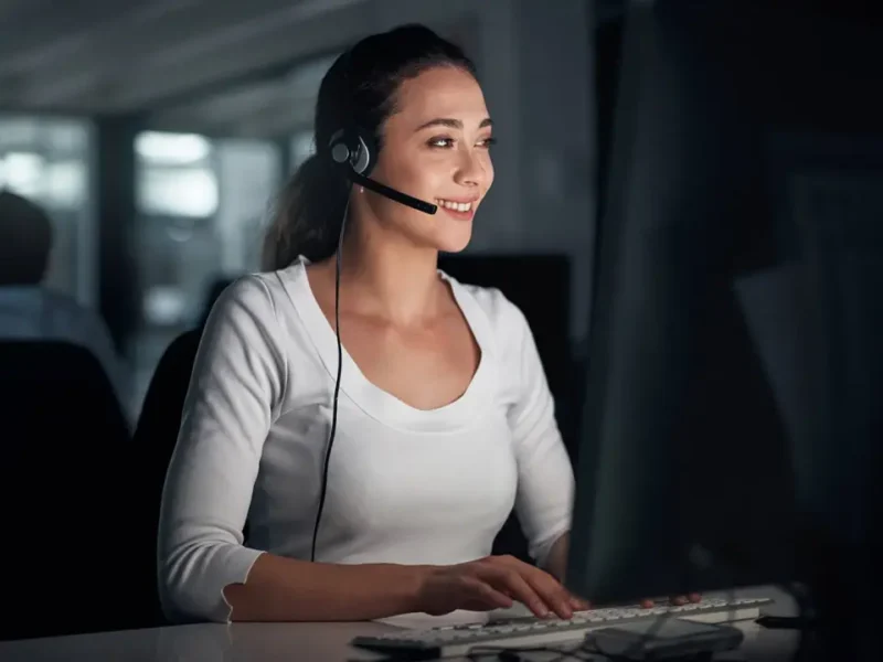 After-hours phone answering service with 24/7 Australian virtual receptionists handling evening weekend and holiday calls